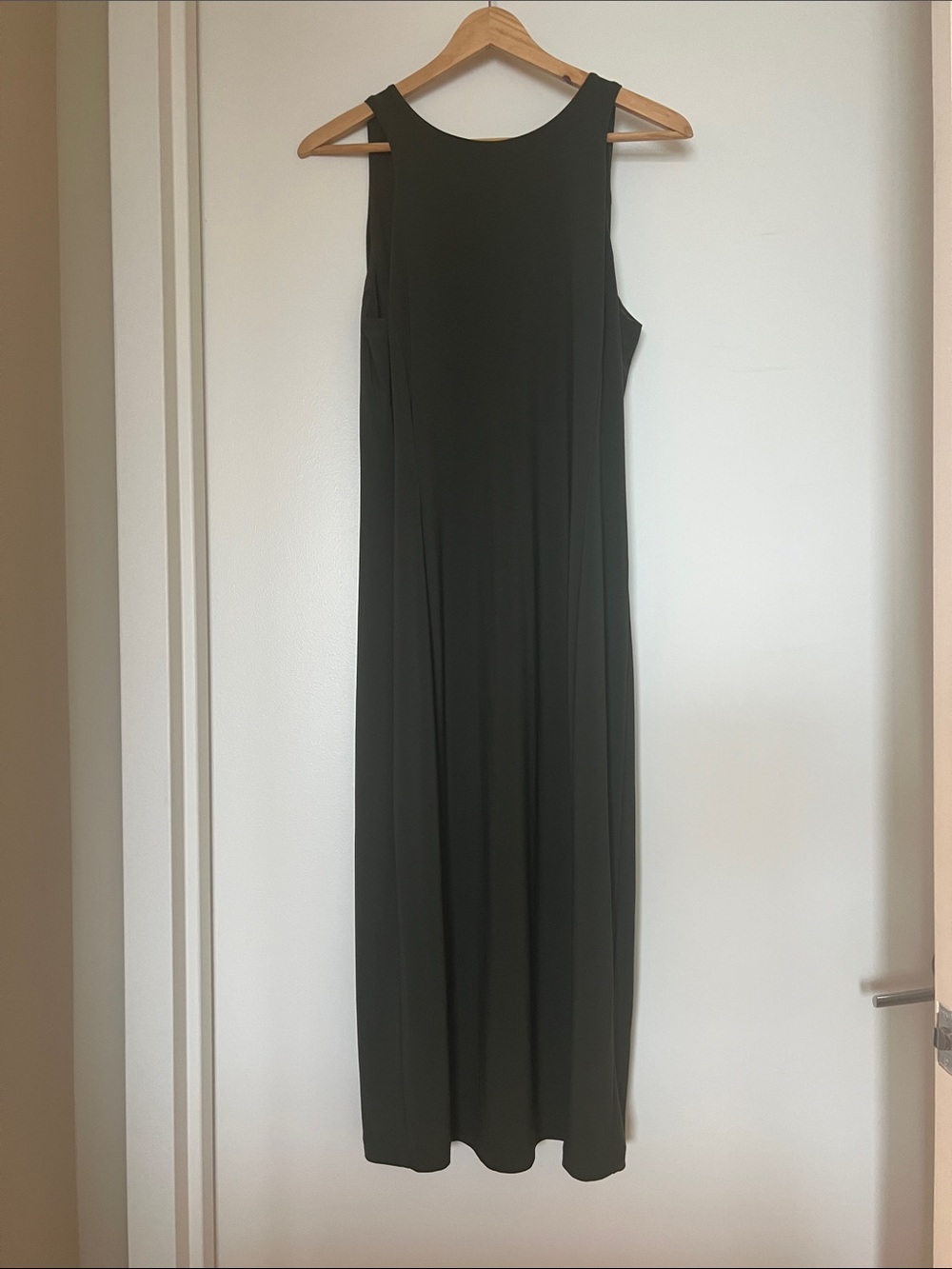 MaxMara Olive Green Sleeveless Midi Dress